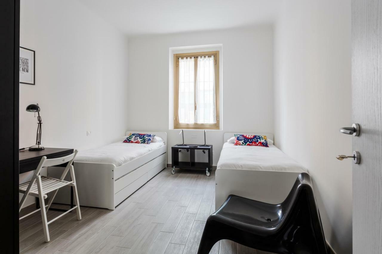 Comfortable Family Group Apartment Via Paruta Milano Esterno foto