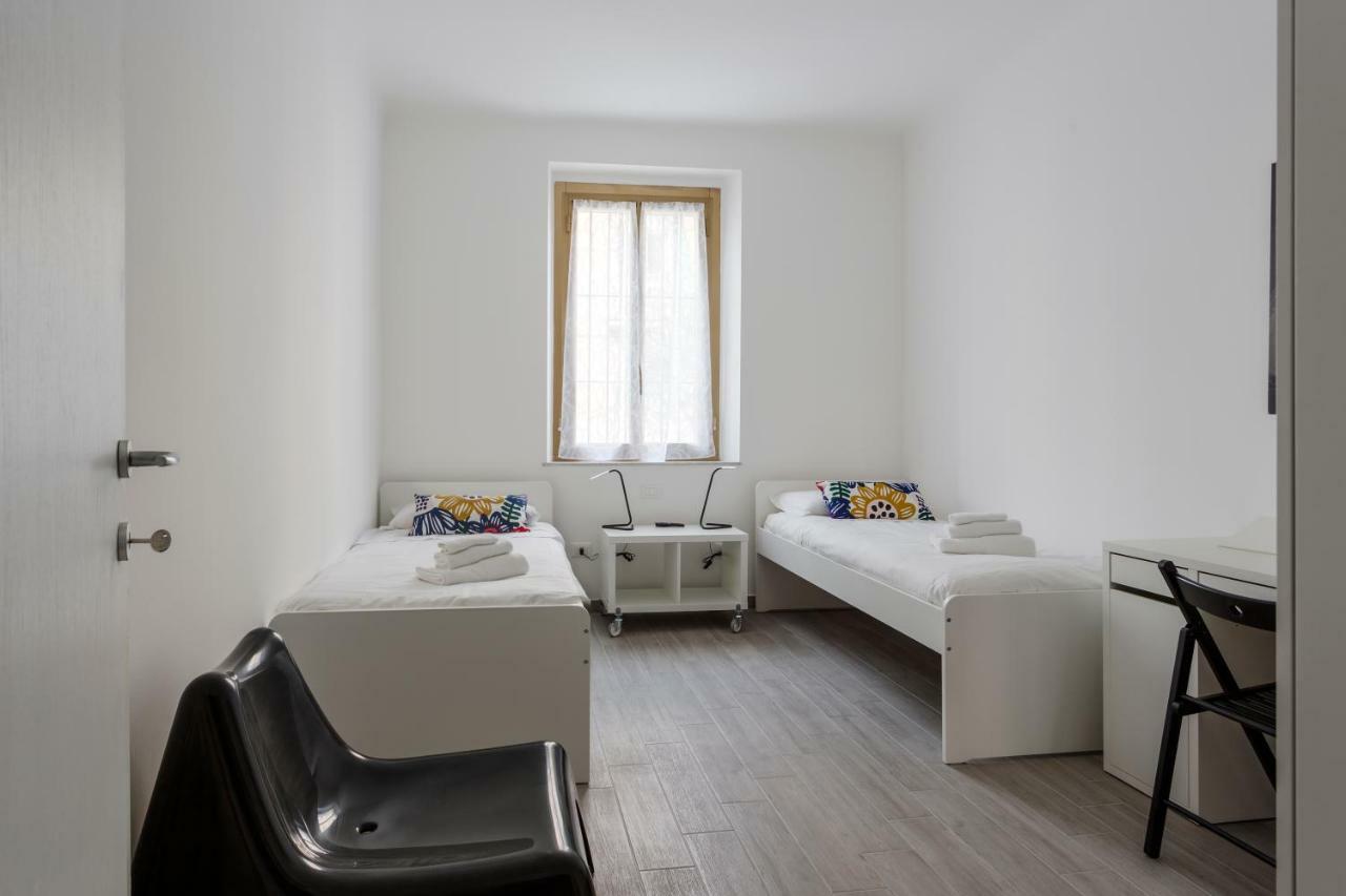 Comfortable Family Group Apartment Via Paruta Milano Esterno foto